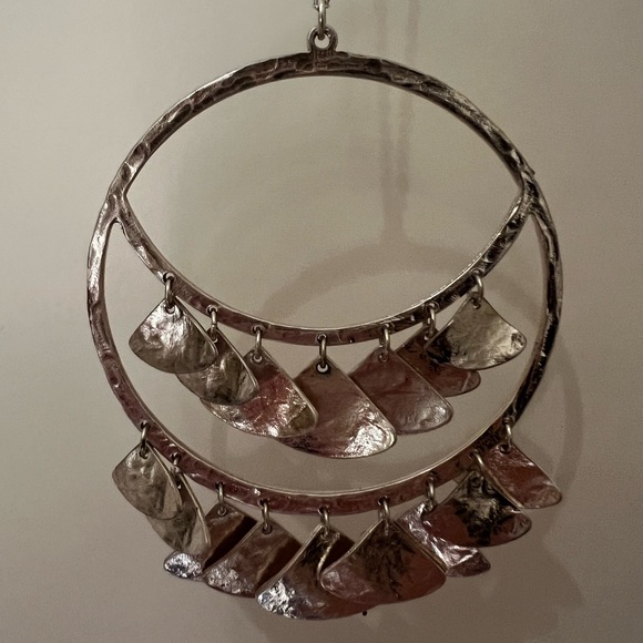 Cute Silver Necklace 🩶 - Picture 2 of 9